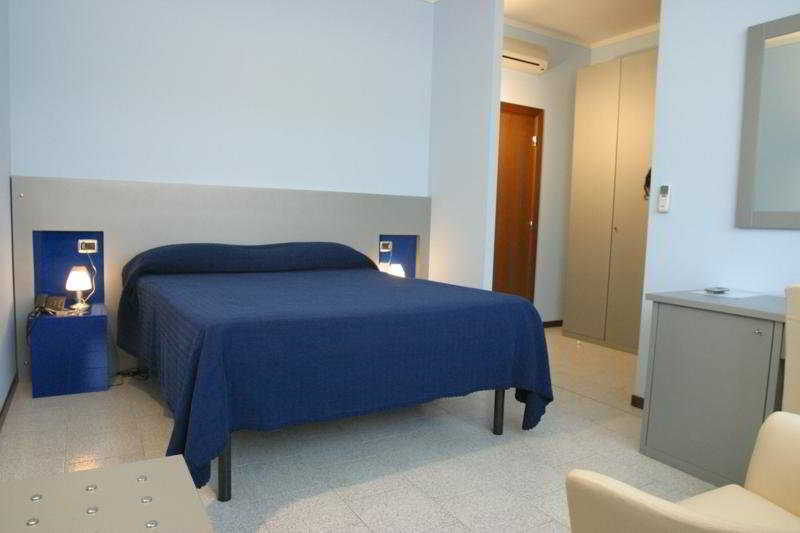 Aquamaris Hotel Sala Baganza Exterior foto