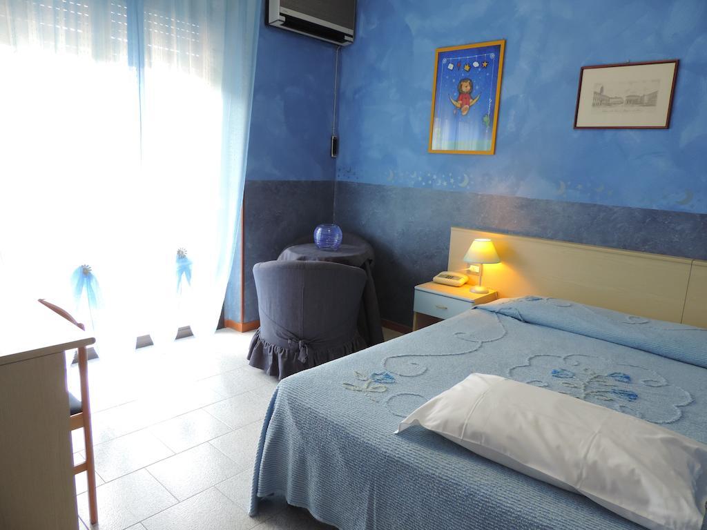 Aquamaris Hotel Sala Baganza Quarto foto